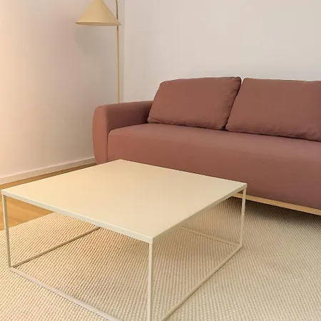 Apartment Urban & Stylisch-frisch Renoviert, Naehe Rhein Und Hipper Suedstadt